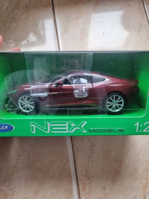 Macheta Aston Martin Vanquish