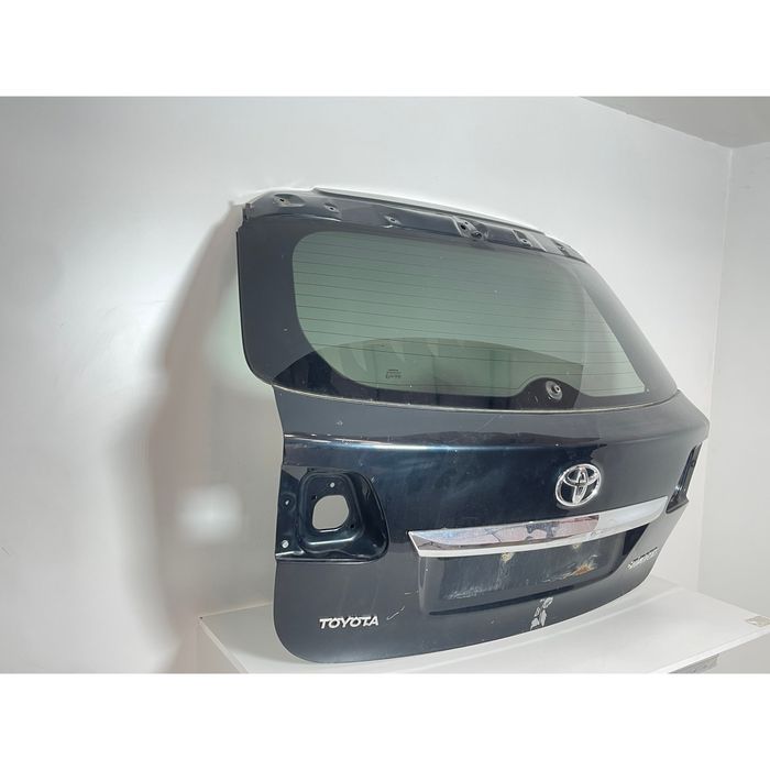 Заден капак за toyota avensis t27 - 67005-05100