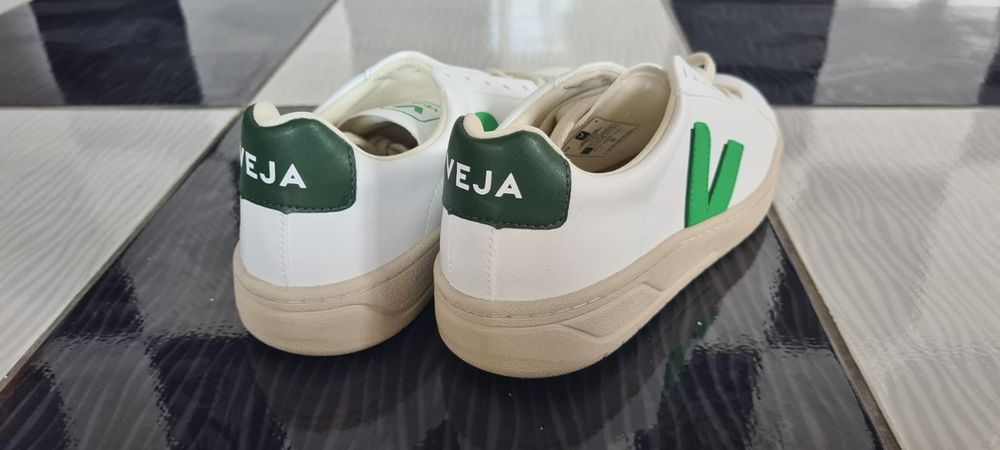 Adidasi Veja Urca-Trainers