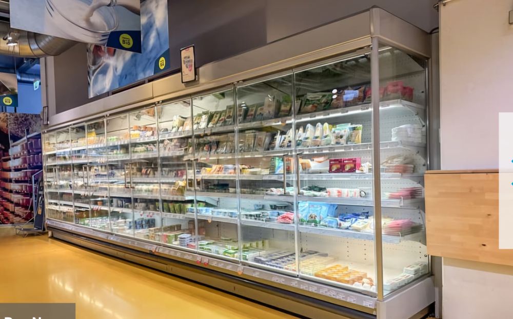 Vitrina frigorifica bauturi/lactate/ congelare