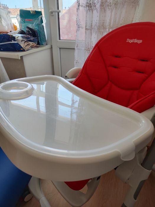 Продам детский стульчик Peg perego