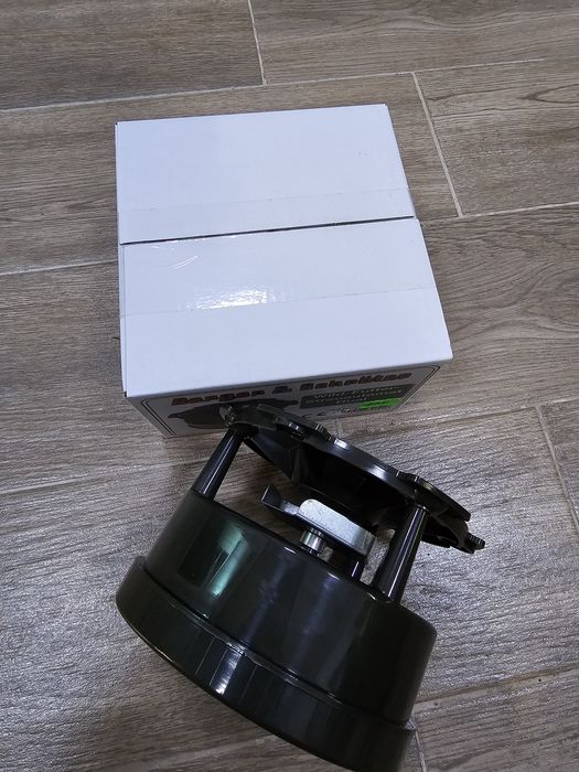 Hranitoare automata mistret  vanat Berger