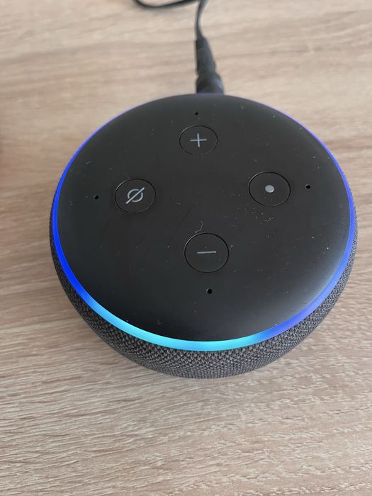 Boxa inteligenta Amazon Alexa Echo Dot 3 asistent virtual inteligent