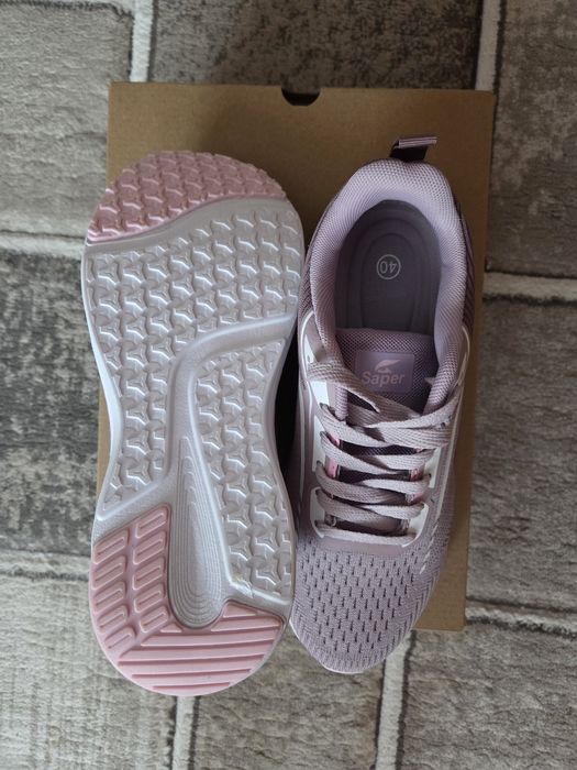 Adidași sport damă roz