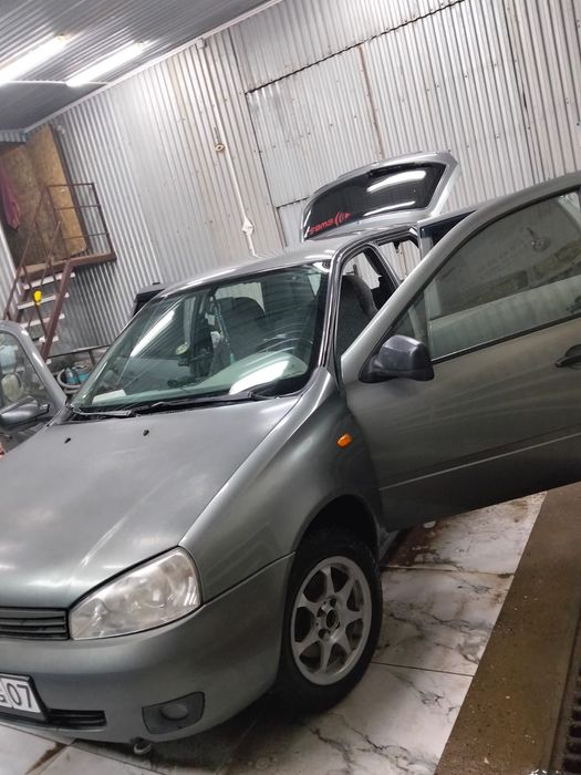 Автомобиль Лада калина