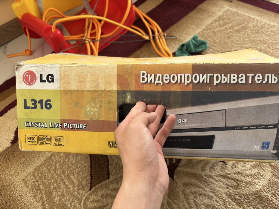 Видеопроигрыватель LG Касета