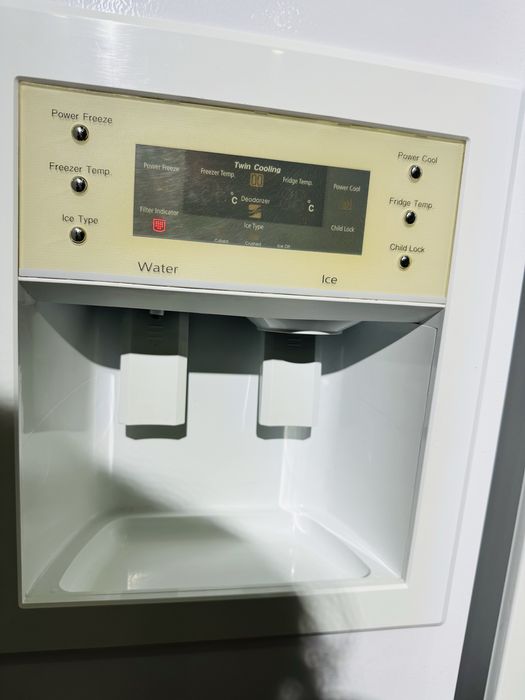 Холодилтник samsung side by side 90/173/67