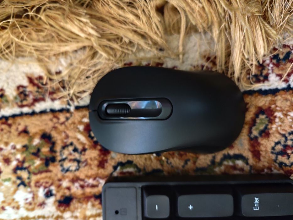 Vând imac Apple 21.5