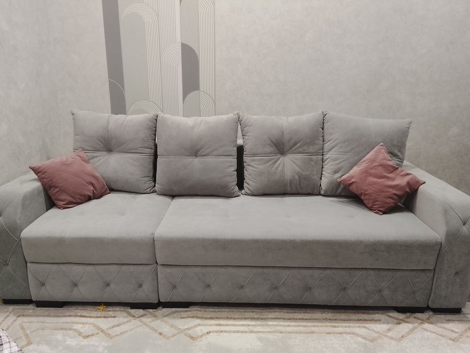 Отличный диван Россия