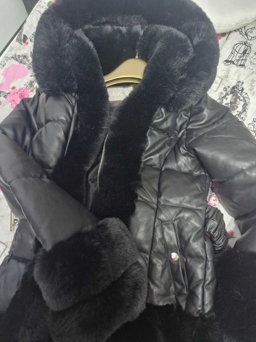 Geaca de piele cu blanita