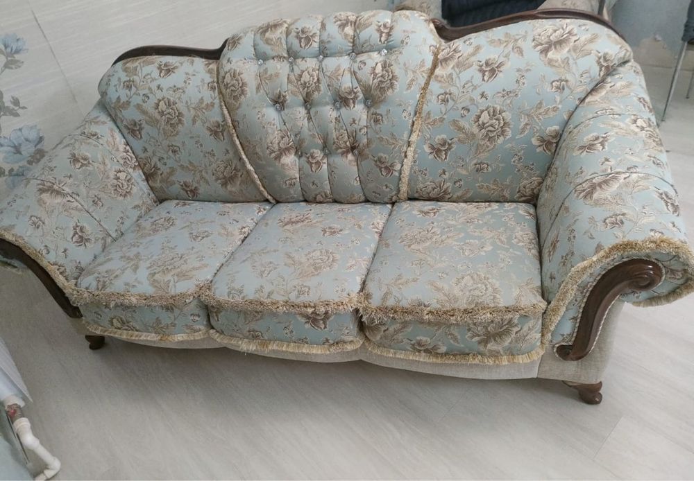 Продам мягкий уголок