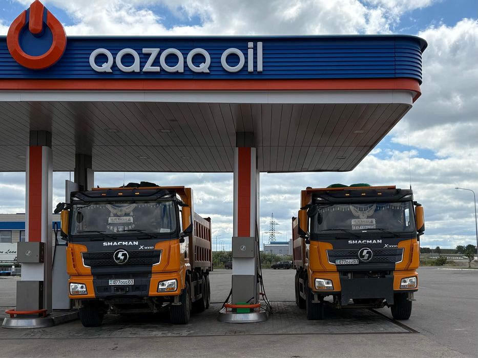 Экскаватор-погрузчик