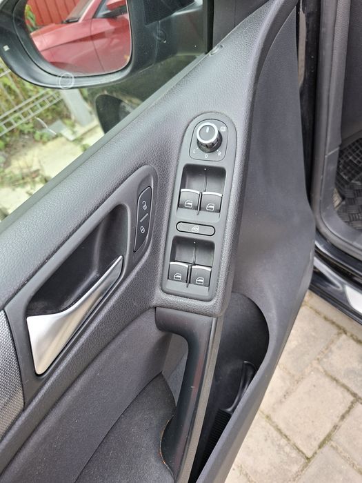 VOLKSWAGEN Golf 2012 — imagine 5