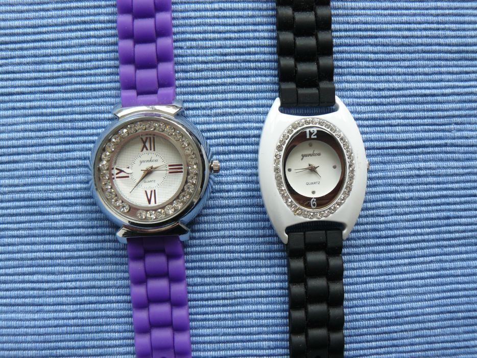 CEAS DAMA "YUNKAU" CP 2 ,Mecanism Quartz ,Curea din Silicon.