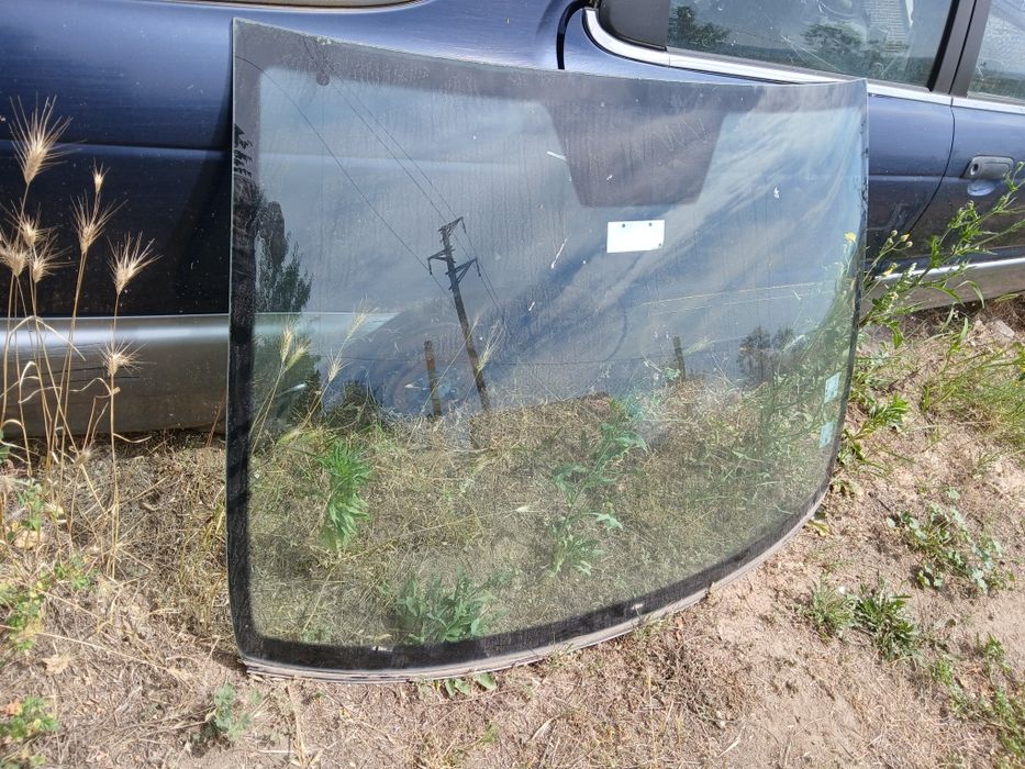Предно (челно) стъкло за Volkswagen Fox /Фолксваген Фокс