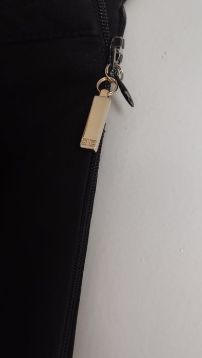 Черен панталон на марката Elisabetta Franchi