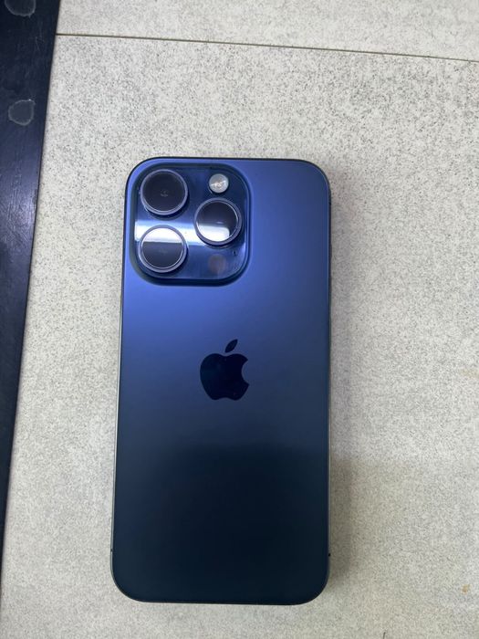 Продам iPhone 15-й Pro 256 ГБ памяти