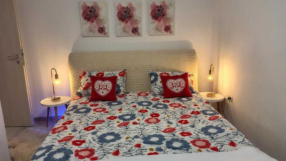 Inchiriez apt. 2 camere, transformat in 3,  modern si primitor