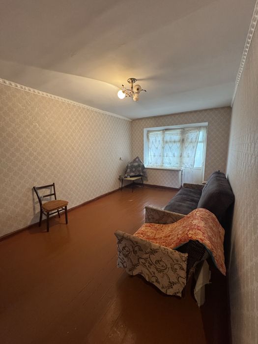 Срочно сотилади 2/1/4 Чирчик тройский , ориентир Физкултурний институт