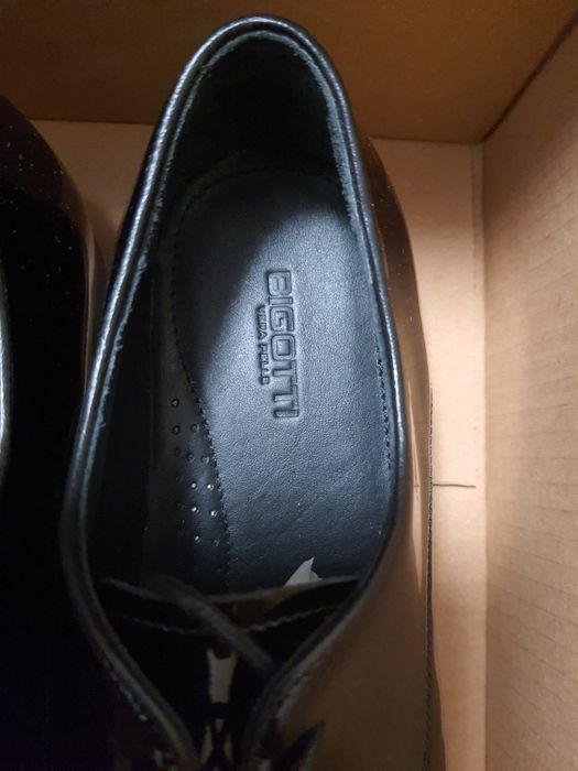 Pantofi noi  de gala Bigotti 41 piele naturala