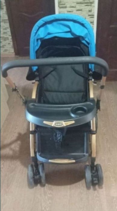 Срочно Продам прогулочную коляску .