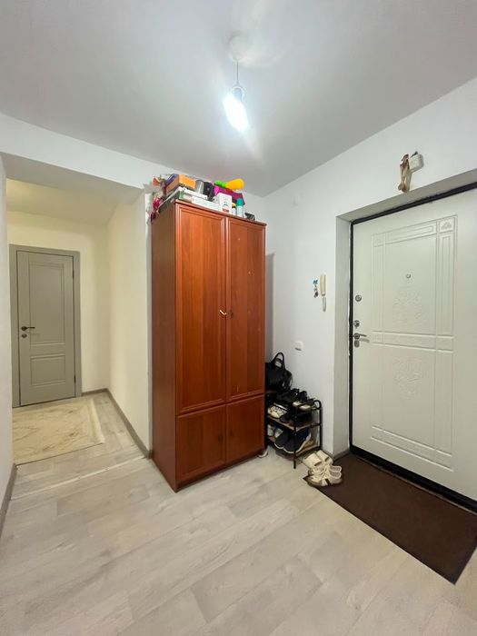 Продам 2 х кв 8/9 эт Нур сити