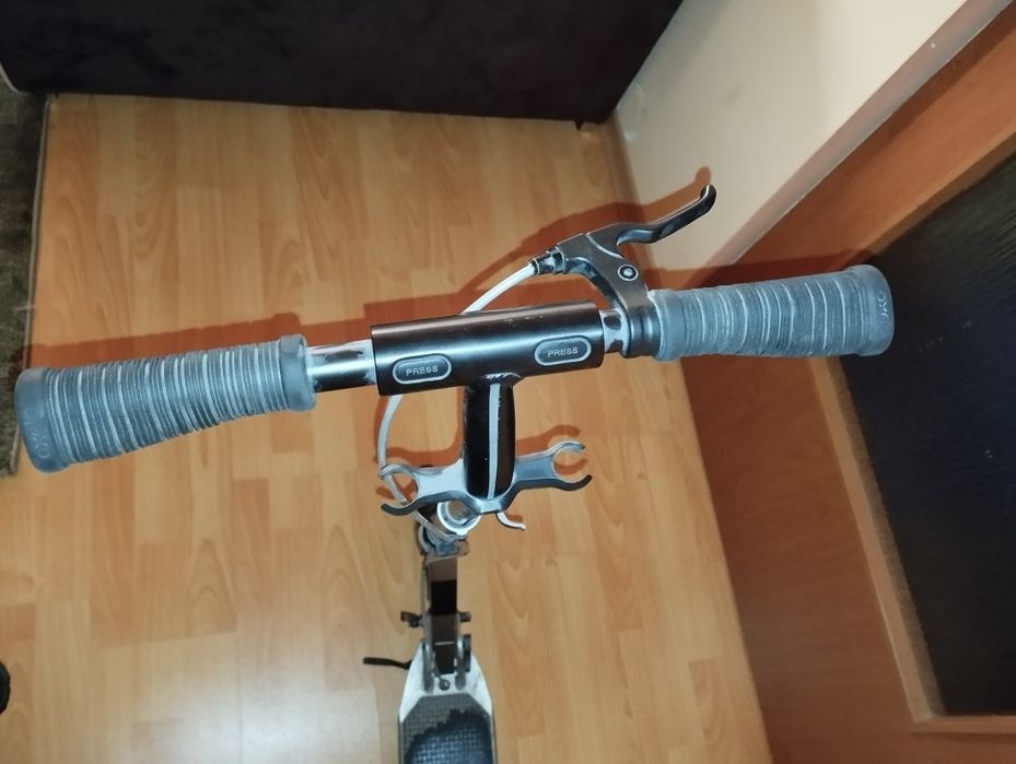 Trotineta oxelo mid 9 neagra-gri