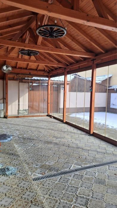 Безпрофилно остъкление