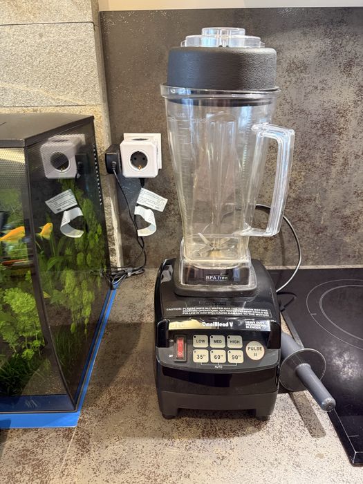 Професионален блендер JTC OmniBlend V 2L – 2238W, отлично състояние