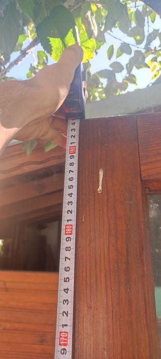 Дървена дограма в добро състояние