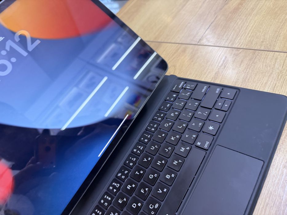 iPad Pro 13/128 M1  with wifi