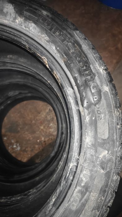 Продам зимние шины