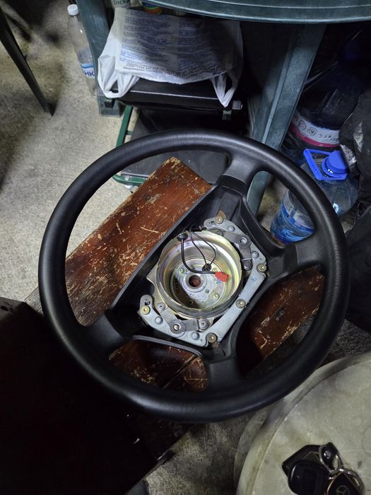 Чисто нов волан Mercedes w124/w202/w140
