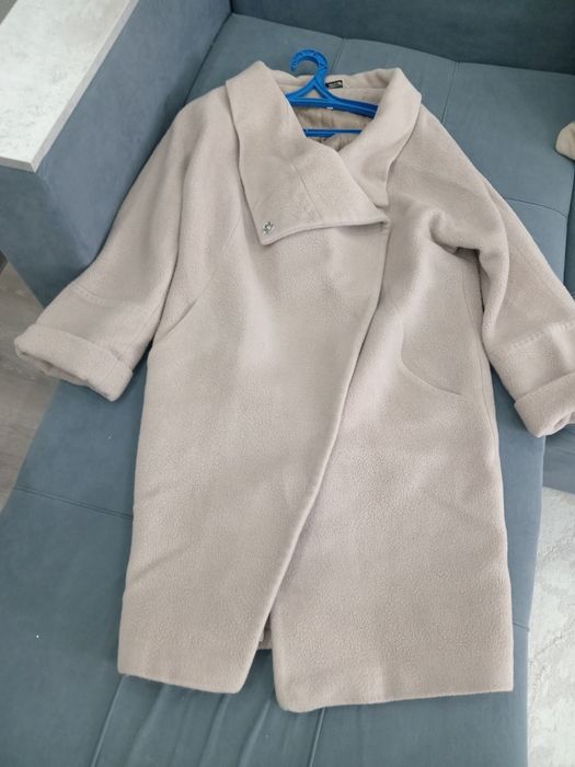 Продается женский пальто