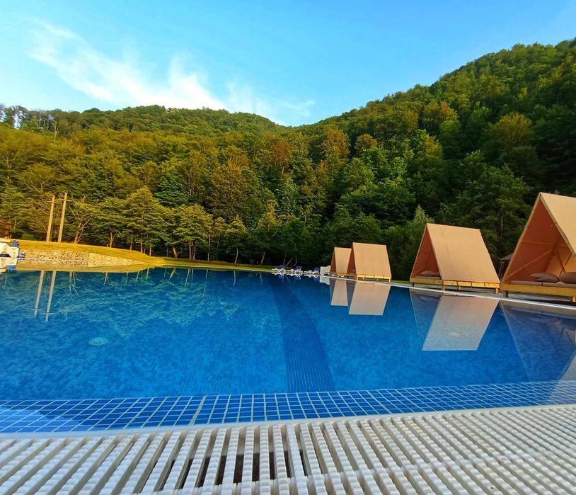 Vând baldachine in forma de A sau clasice