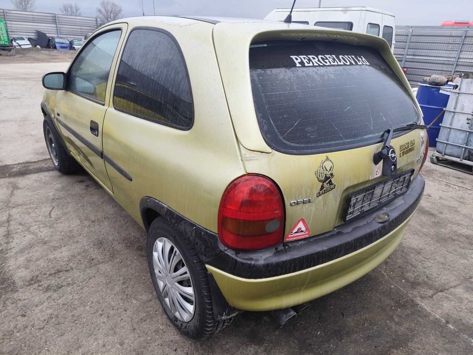 Opel Corsa 1.5TD - 67к.с - 2000г - на части