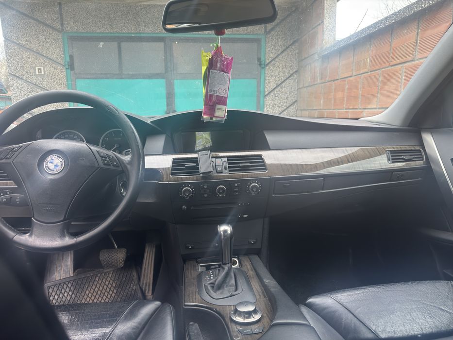 BMW E60 525i газ бензин