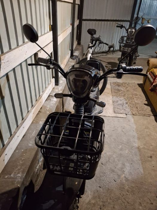 Продам электро самокат.