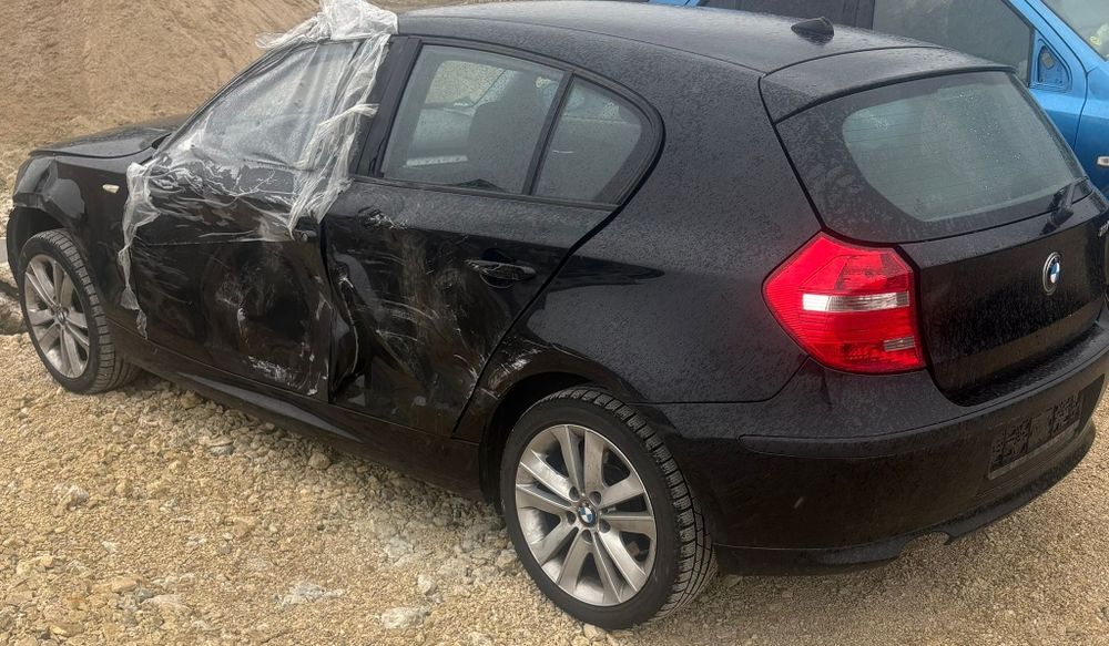 Dezmembrez bmw 118d e87