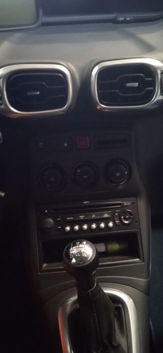 Citroen C3 Picasso  și Sandero din 2009