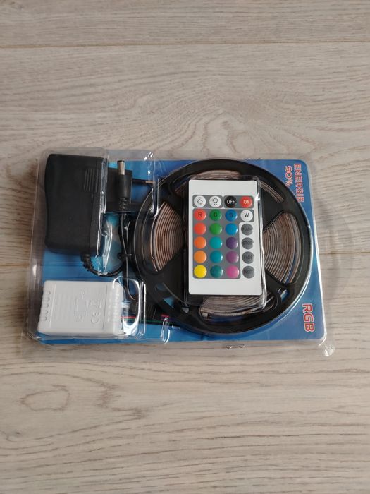 Banda leduri 5 m cu telecomanda noua
