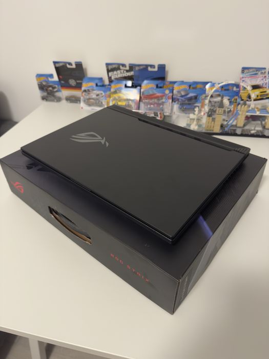Laptop Gaming Asus ROG Strix G531GU Full Box