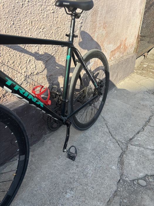 Шоссейный велосипед trinx tempo 2.1