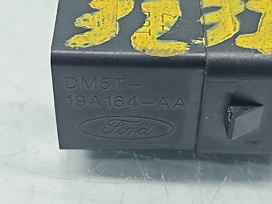 Conector auxiliar USB Ford B-Max [Fabr 2012-prezent] DM5T-19A164-AA