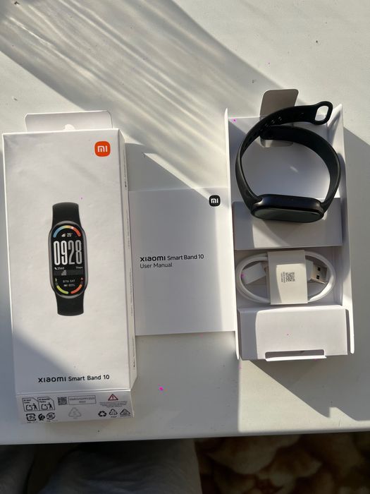 Часы смарт бенд 10 новые