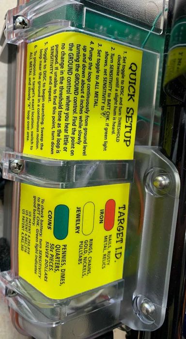 Металотърсач White BeachHunter 300 + ДОКУМЕНТИ