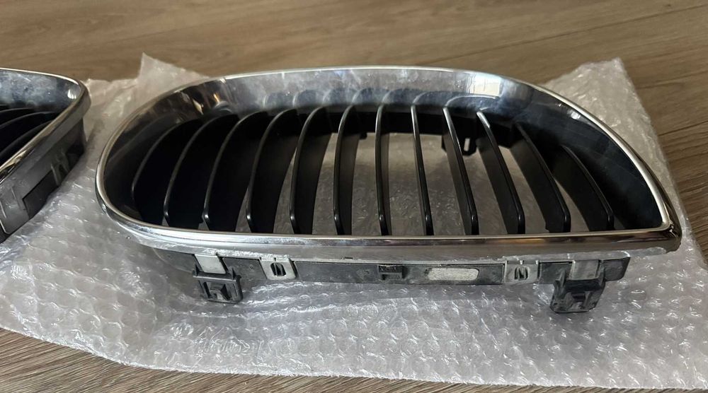 Решетки/бъбреци за BMW e87/e81 (04-07) пре фейс