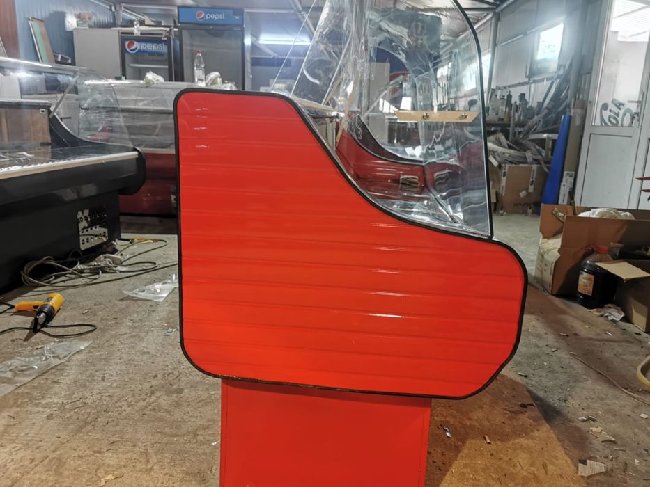 Vitrina frigorifica 140cm lungime 70cm latime / produs custom