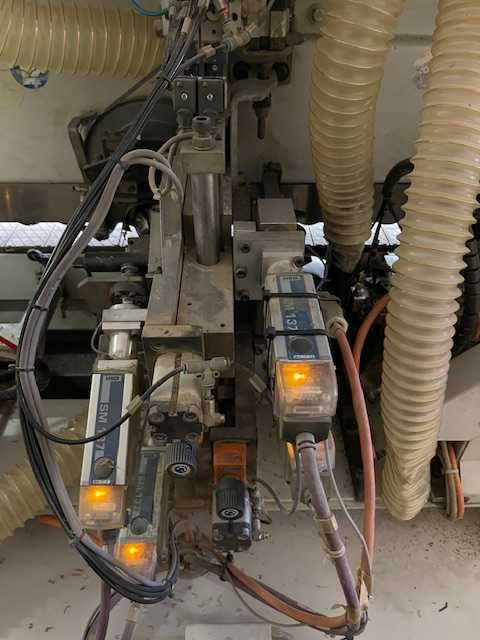 Кантираща машина Biesse Akron 440