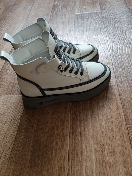 Ботиночки демисезонные